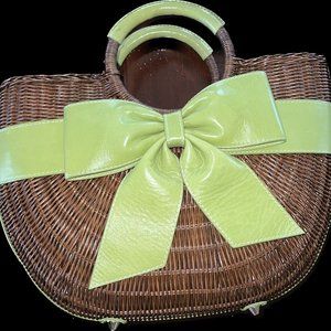 VINTAGE Unique Isabella Fiore Wicker Leather Bow Handbag